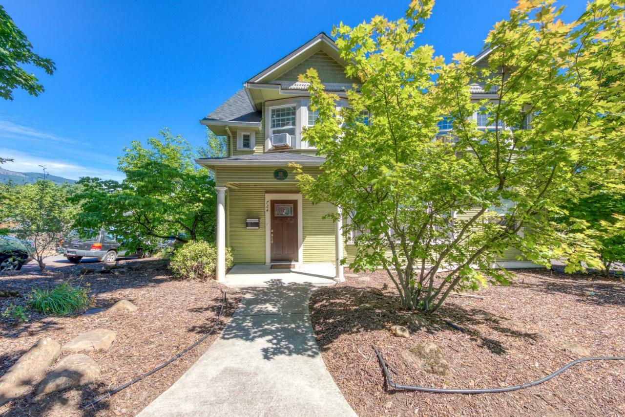 Azusa House Hood River Esterno foto